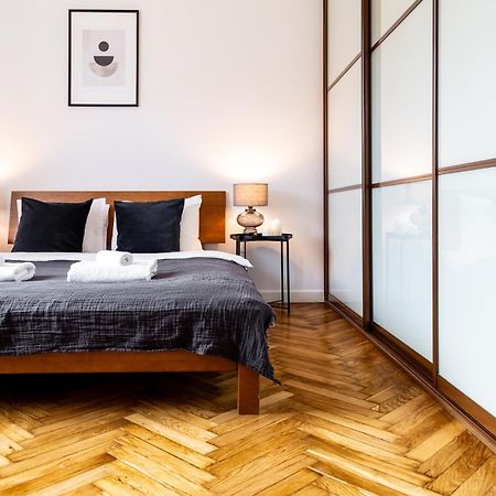Househost Apartment: Jozefa 2/10 Cracovia Esterno foto